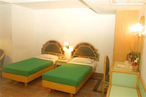 Hotel Maurya International Chennai Exterior photo