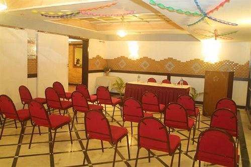 Hotel Maurya International Chennai Exterior photo